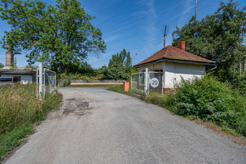 Prodej výrobních prostor 600 m², Štětí