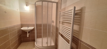 Koupelna - Prodej domu 109 m², Kulířov