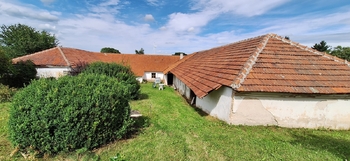 Pohled na dům ze zahrady - Prodej domu 109 m², Kulířov