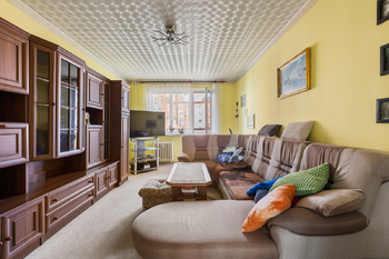 Obývací pokoj s balkonem - Prodej bytu 3+1 v osobním vlastnictví 68 m², Chodov