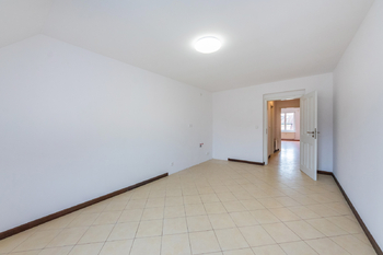 Prodej bytu 2+kk v osobním vlastnictví 44 m², Praha 7 - Holešovice