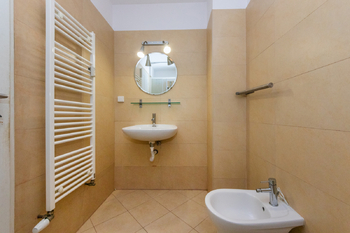 Prodej bytu 2+kk v osobním vlastnictví 44 m², Praha 7 - Holešovice