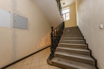 Prodej bytu 2+kk v osobním vlastnictví 44 m², Praha 7 - Holešovice