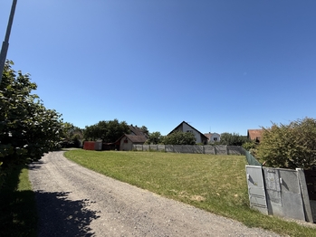 Prodej pozemku 520 m², Vysoké Chvojno