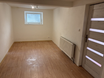 Prodej bytu 3+1 v osobním vlastnictví 86 m², Znojmo