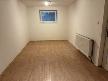 Prodej bytu 3+1 v osobním vlastnictví 86 m², Znojmo