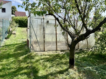 Prodej pozemku 279 m², Hostomice