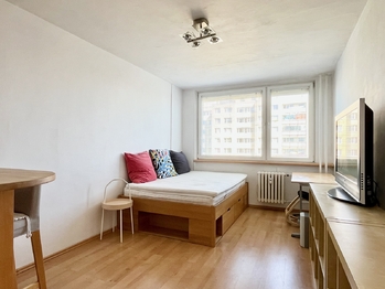 Prodej bytu 2+kk v osobním vlastnictví 43 m², Praha 10 - Horní Měcholupy
