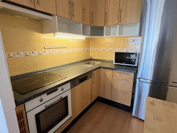 Prodej bytu 2+kk v osobním vlastnictví 43 m², Praha 10 - Horní Měcholupy