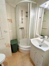 Prodej bytu 2+kk v osobním vlastnictví 43 m², Praha 10 - Horní Měcholupy