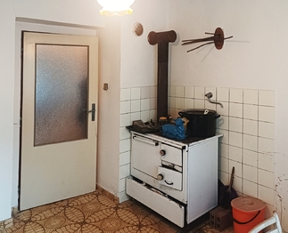 Kuchyň - Prodej domu 58 m², Břežany