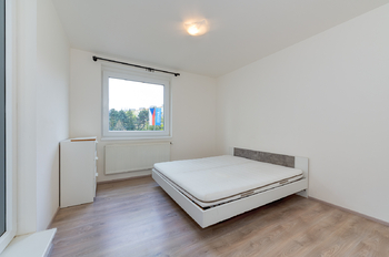 Pronájem bytu 2+kk v osobním vlastnictví 60 m², Praha 9 - Střížkov