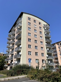 Pohled na dům - Prodej bytu 4+kk v osobním vlastnictví 131 m², Karlovy Vary