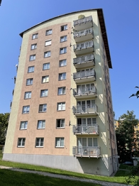 Pohled na dům - Prodej bytu 4+kk v osobním vlastnictví 131 m², Karlovy Vary 