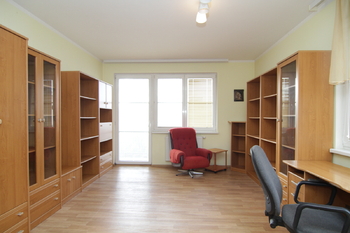 Pokoj s balkonem - Prodej bytu 4+kk v osobním vlastnictví 131 m², Karlovy Vary