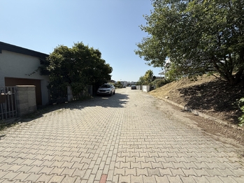 Prodej pozemku 668 m², Plzeň