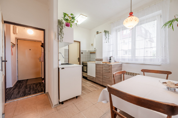 Prodej bytu 2+kk v osobním vlastnictví 44 m², Hostivice