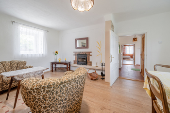 Prodej domu 510 m², Skryje