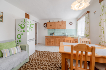 Prodej domu 510 m², Skryje