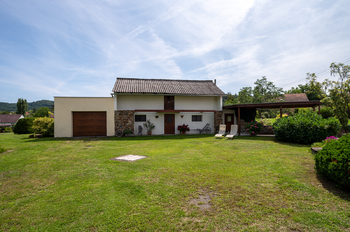 Prodej domu 510 m², Skryje
