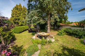 Prodej domu 510 m², Skryje