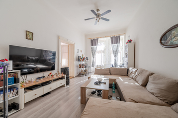 Prodej bytu 3+kk v osobním vlastnictví 76 m², Praha 5 - Smíchov