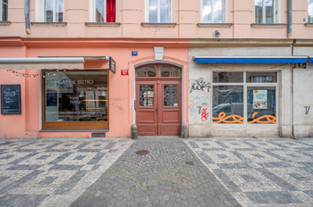 Prodej bytu 3+kk v osobním vlastnictví 76 m², Praha 5 - Smíchov