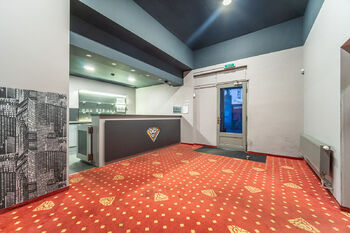 Pronájem obchodních prostor 151 m², Český Brod