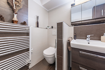 Pronájem bytu 2+kk v osobním vlastnictví 61 m², Jinočany