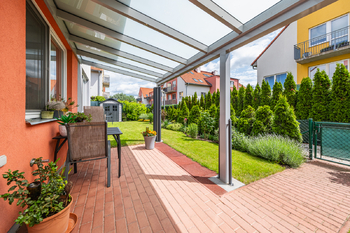 Pronájem bytu 2+kk v osobním vlastnictví 61 m², Jinočany