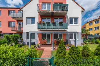 Pronájem bytu 2+kk v osobním vlastnictví 61 m², Jinočany