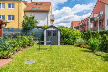 Pronájem bytu 2+kk v osobním vlastnictví 61 m², Jinočany
