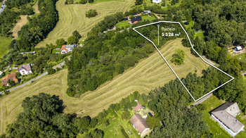 Prodej pozemku 5528 m², Krhová
