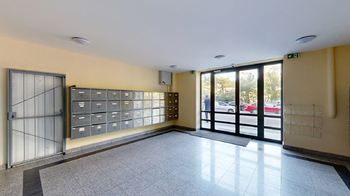 chodba domu - Prodej bytu 3+1 v družstevním vlastnictví 71 m², Praha 10 - Záběhlice