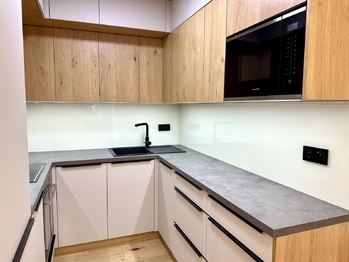 Pronájem bytu 2+kk v osobním vlastnictví 42 m², Praha 4 - Háje