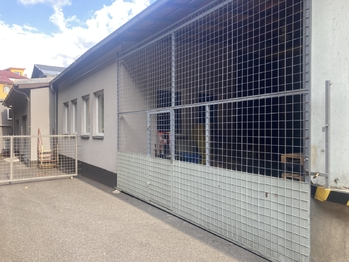 Pronájem výrobních prostor 222 m², Rožnov pod Radhoštěm