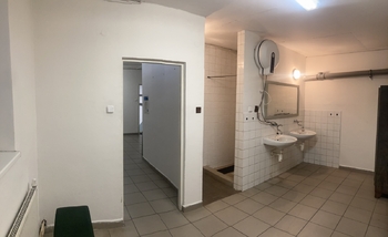 Pronájem výrobních prostor 222 m², Rožnov pod Radhoštěm