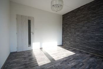 Pokoj 1 - Pronájem bytu 4+1 v osobním vlastnictví 94 m², Hradec Králové