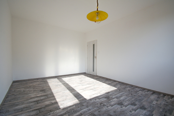 Pokoj 4 - Pronájem bytu 4+1 v osobním vlastnictví 94 m², Hradec Králové