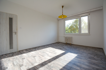 Pokoj 4 - Pronájem bytu 4+1 v osobním vlastnictví 94 m², Hradec Králové