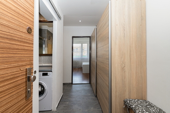 Prodej bytu 2+kk v osobním vlastnictví 49 m², Praha 4 - Chodov