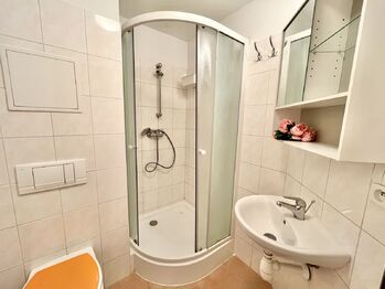 Pronájem bytu 1+kk v osobním vlastnictví 25 m², Klecany