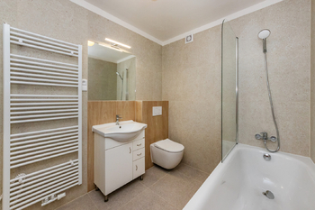 Pronájem domu 124 m², Praha 6 - Dejvice