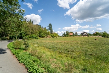 Prodej pozemku 1222 m², Hlásná Třebaň
