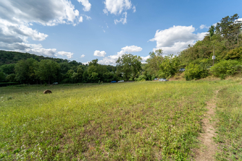 Prodej pozemku 1222 m², Hlásná Třebaň