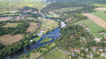Prodej pozemku 1222 m², Hlásná Třebaň