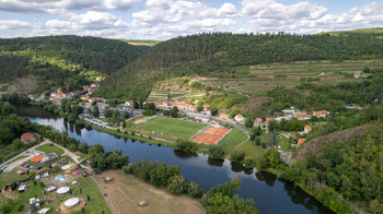 Prodej pozemku 1222 m², Hlásná Třebaň