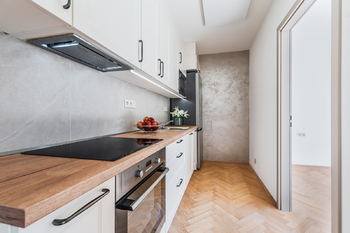 KUCHYŇ - Pronájem bytu 2+1 v osobním vlastnictví 58 m², Praha 10 - Strašnice