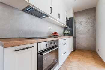 KUCHYŇ - Pronájem bytu 2+1 v osobním vlastnictví 58 m², Praha 10 - Strašnice 