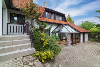Prodej domu 371 m², Kořenec